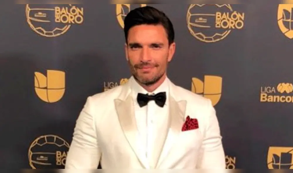 ¡Sin censura! La foto de Julian Gil desnudo que remece Instagram 