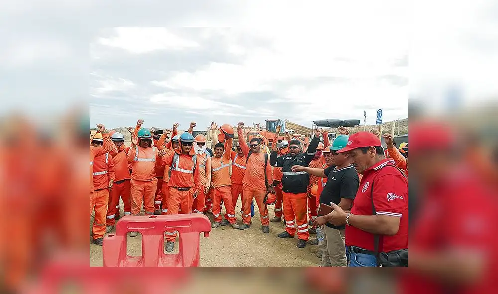 Unos 50 mil obreros de construcción civil han paralizado sus actividades en Piura