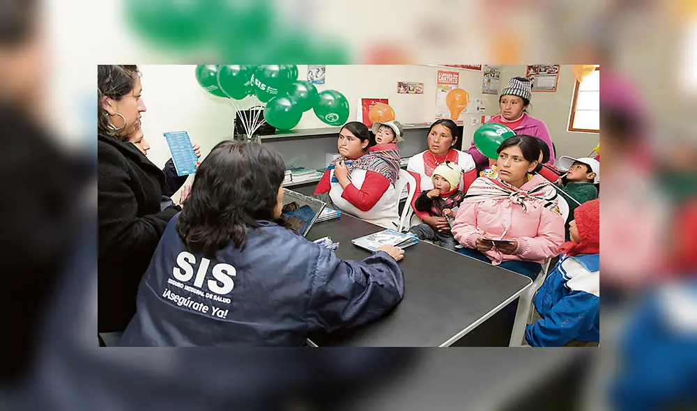 Para ellos. La cobertura en salud que ofrece el SIS llegará a todos los peruanos antes del 2021, aseguró el Gobierno. Para ellos. La cobertura en salud que ofrece el SIS llegará a todos los peruanos antes del 2021, aseguró el Gobierno.
