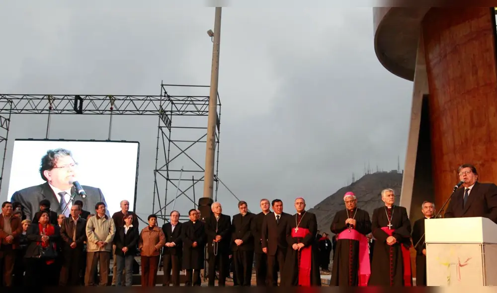 Piden firmas para retirar el Cristo del Pacífico del Morro Solar [FOTOS]