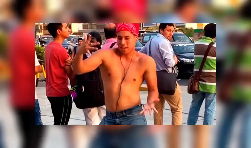 YouTube viral: peruano imita a Ricardo Milos y sale a bailar semidesnudo en calles de Lima [VIDEO]
