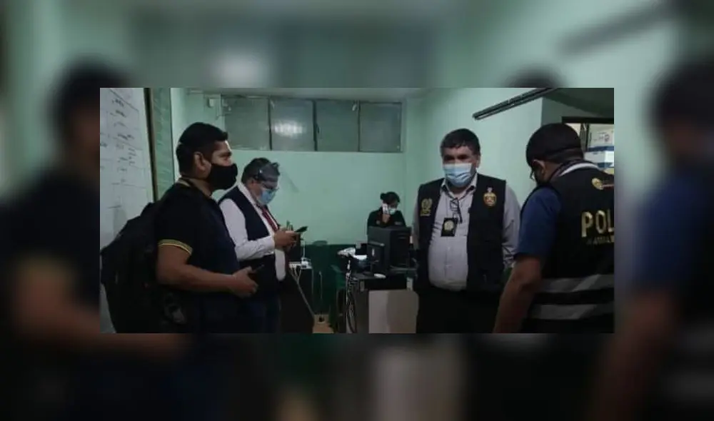 Fiscalía investiga presunto cobro de coimas en Departamento de Tránsito en la PNP Fiscalía investiga presunto cobro de coimas en Departamento de Tránsito en la PNP