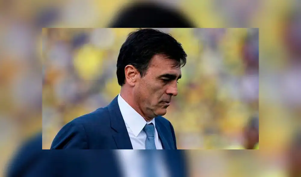 Gustavo Quinteros fue destituido como técnico de Ecuador tras derrota contra Perú