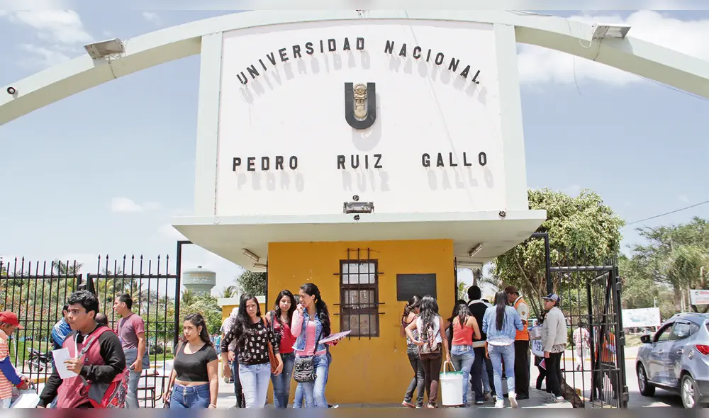 En problemaS. Son 16 mil estudiantes los que resultarían afectados si la Sunedu deniega el licenciamiento. En problemaS. Son 16 mil estudiantes los que resultarían afectados si la Sunedu deniega el licenciamiento.