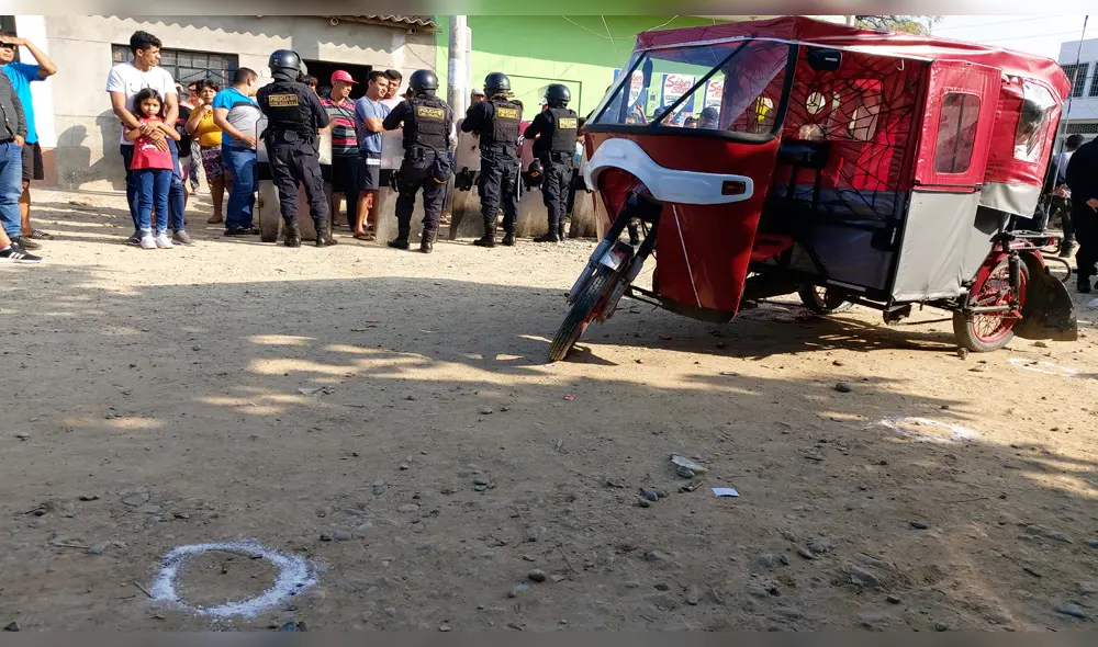 Asesinan a prestamista mientras se traslada en una motocicleta. Asesinan a prestamista mientras se traslada en una motocicleta.