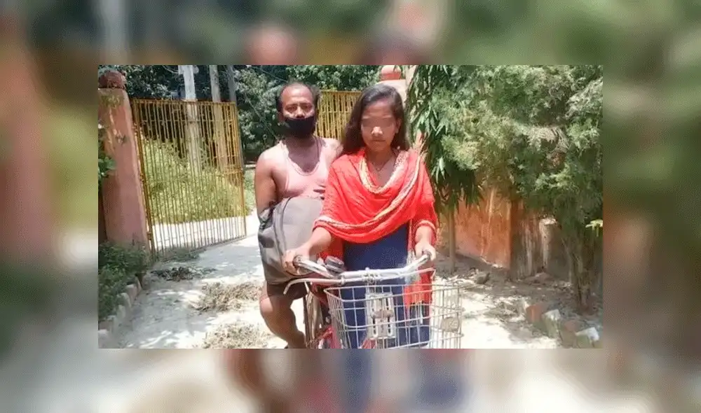 "No habríamos sobrevivido si no hubiera pedaleado hasta mi poblado”, afirmó la joven. Fuente: EPS. "No habríamos sobrevivido si no hubiera pedaleado hasta mi poblado”, afirmó la joven. Fuente: EPS.