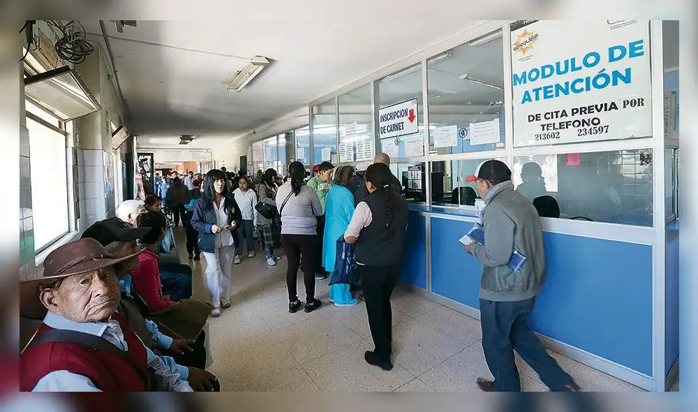 crisis. Huelga de Fenutssa no permite normal atención. crisis. Huelga de Fenutssa no permite normal atención.