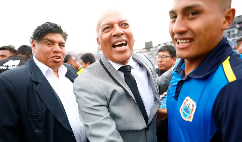 Roberto Mosquera y Alan Diez protagonizaron un candente intercambio de palabras en Fox Sports Perú. | Foto: GLR