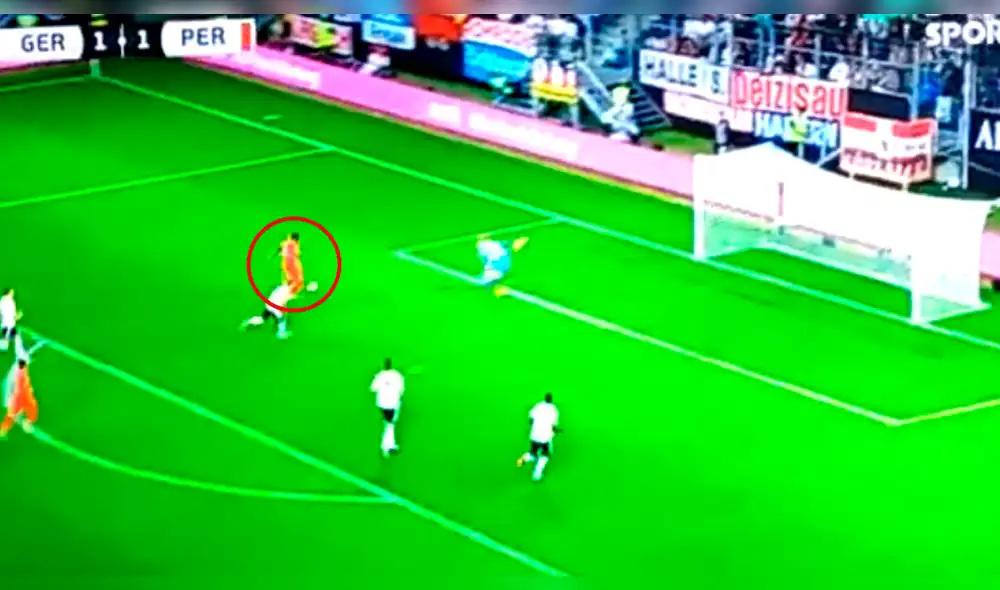 Perú vs Alemania: Farfán tuvo el 2-1 en sus pies, pero la mandó a las gradas [VIDEO]