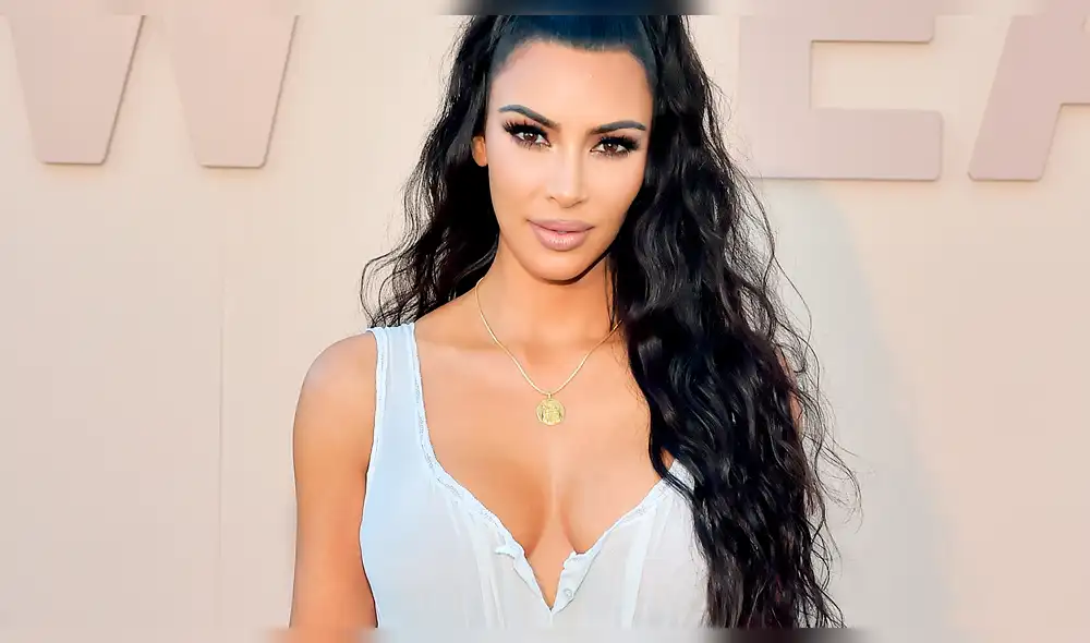 Kim Kardashian se luce en diminuta prenda y recibe humillante insulto [FOTO]