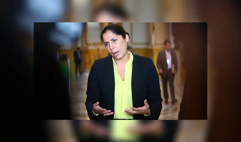 Letona intentó justificarse por chats en el que promueve apoyo a Chávarry