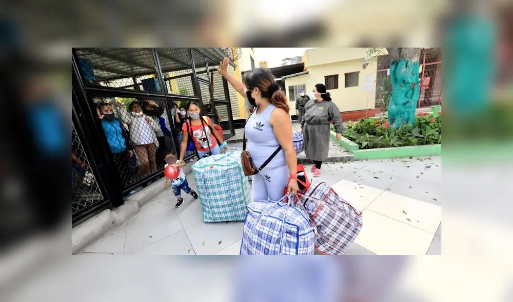 Antes de ser liberadas, mujeres se sometieron a la prueba rápida para descartar la COVID-19. (Foto: Difusión)