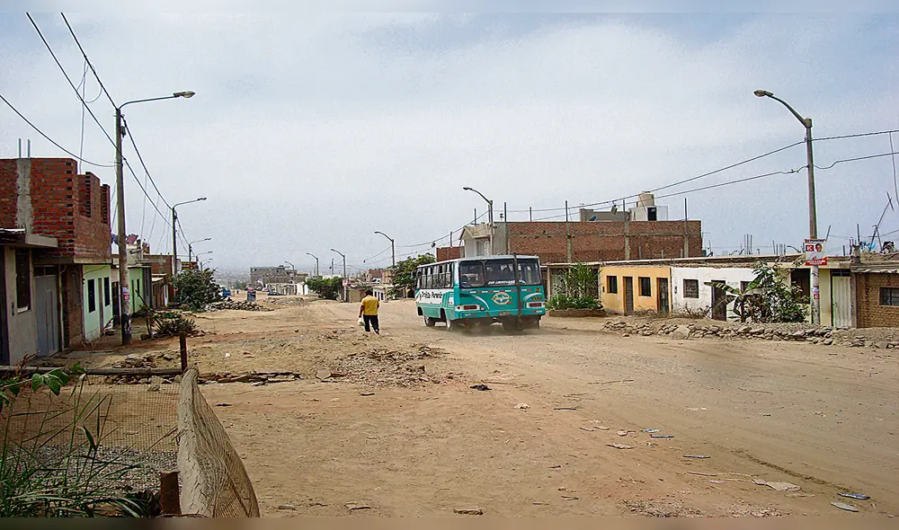 Tiene unos 70 mil habitantes. Tiene unos 70 mil habitantes.