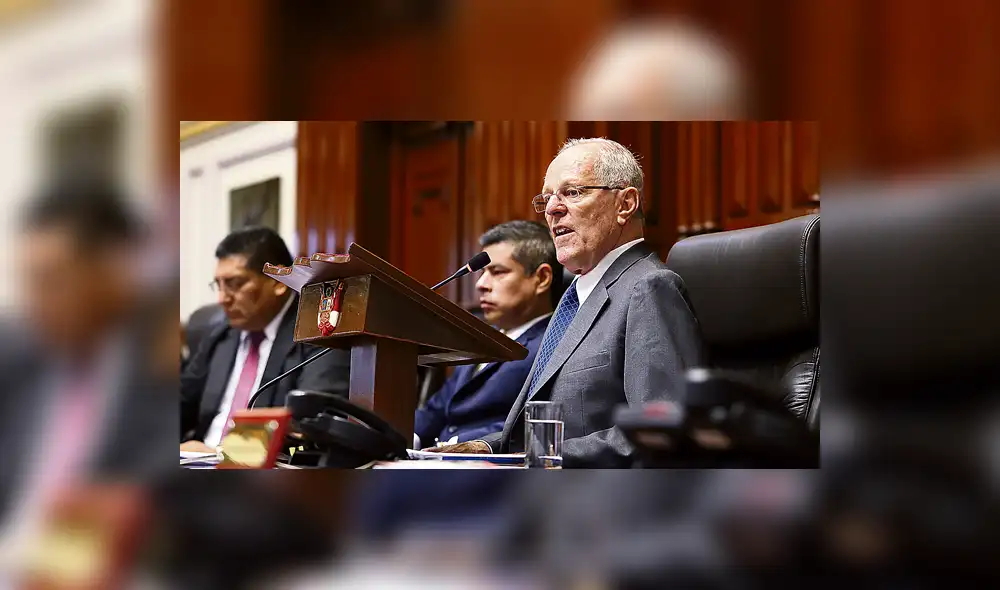 Kuczynski: “Está en sus manos salvar la democracia o hundirla”