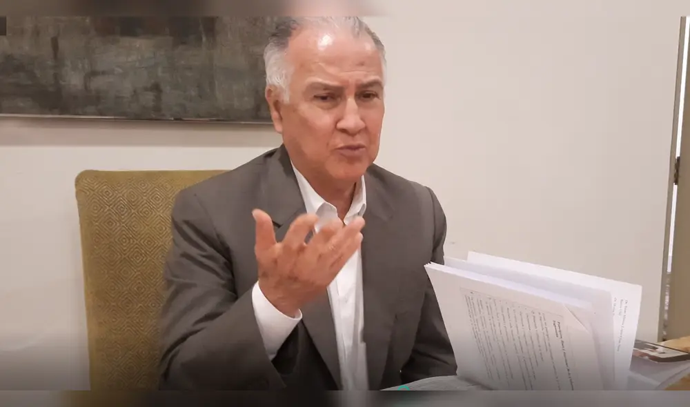 Tras su decisión de recibir delegaciones de estudiantes en la institución, Alfonso López Chau recibió cuestionamientos de la Contraloría y la Procuraduría. Foto: Laura Vásquez Benavente/La República