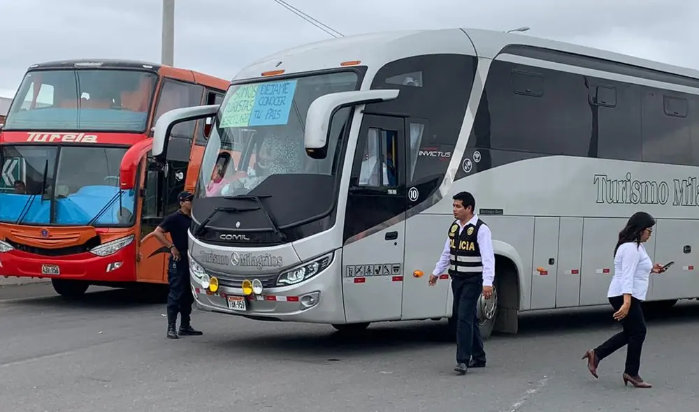 Delegación estudiantes varada en Ecuador retorna esta tarde a territorio peruano [VIDEO]