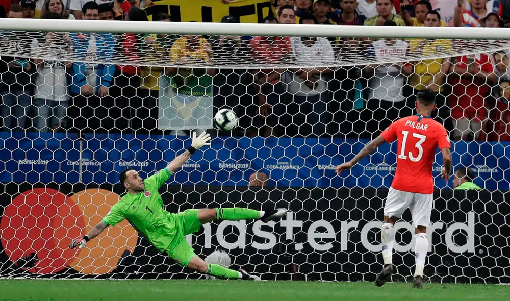 Erick Pulgar se burló de Yerry Mina tras clasificar a semifinales de la Copa América 2019. | Foto: EFE
