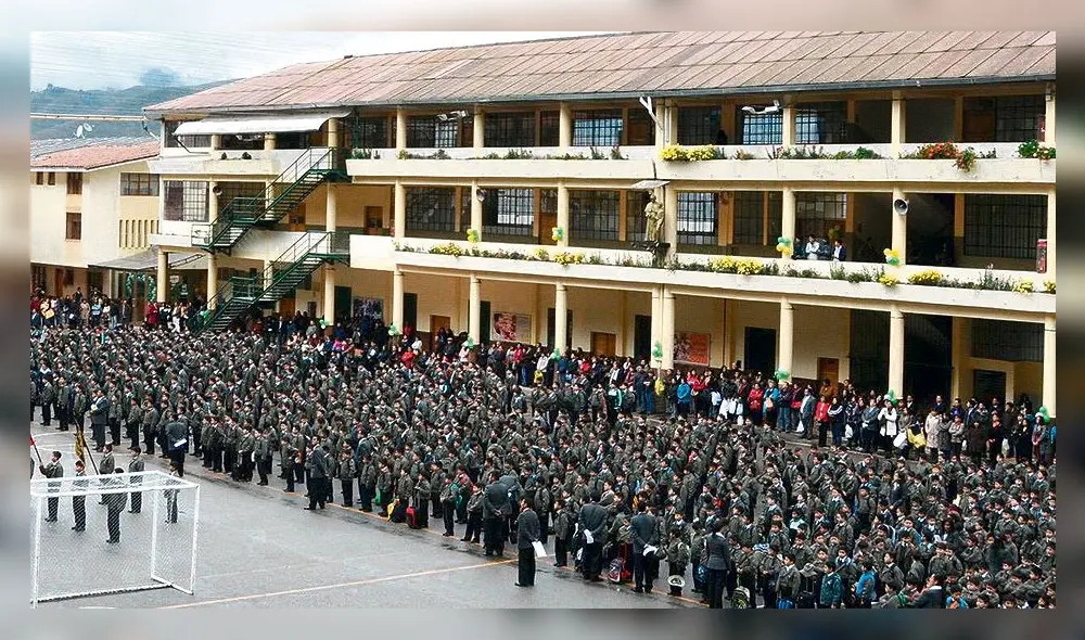 Evalúan inicio de clases.