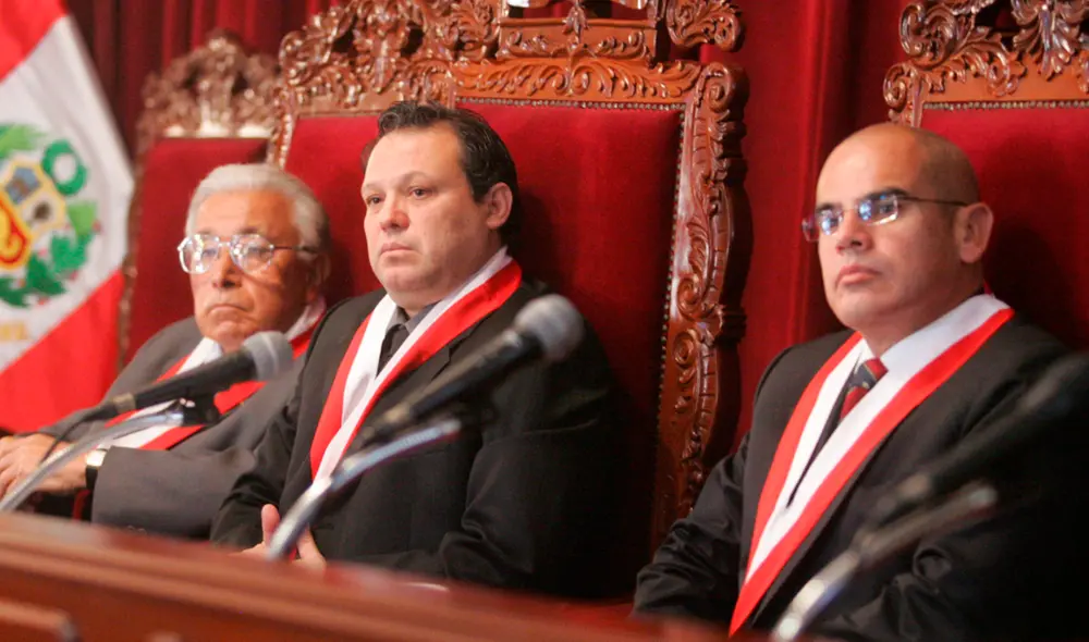 Candidato al TC apoyó a César Hinostroza para que sea fiscal supremo Candidato al TC apoyó a César Hinostroza para que sea fiscal supremo