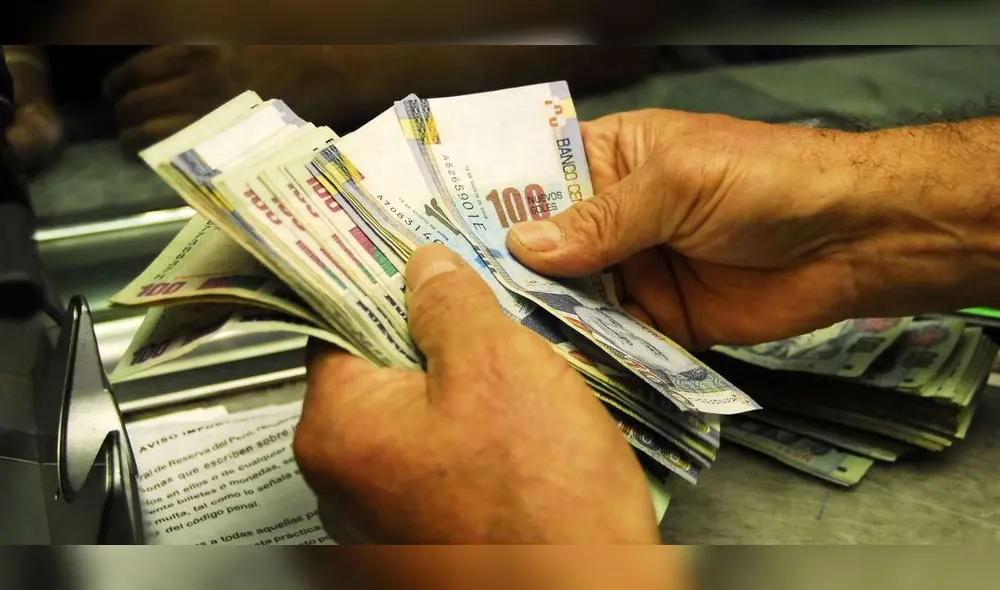 Finanzas: Recomendaciones para elegir entre tarjeta de crédito o préstamo personal