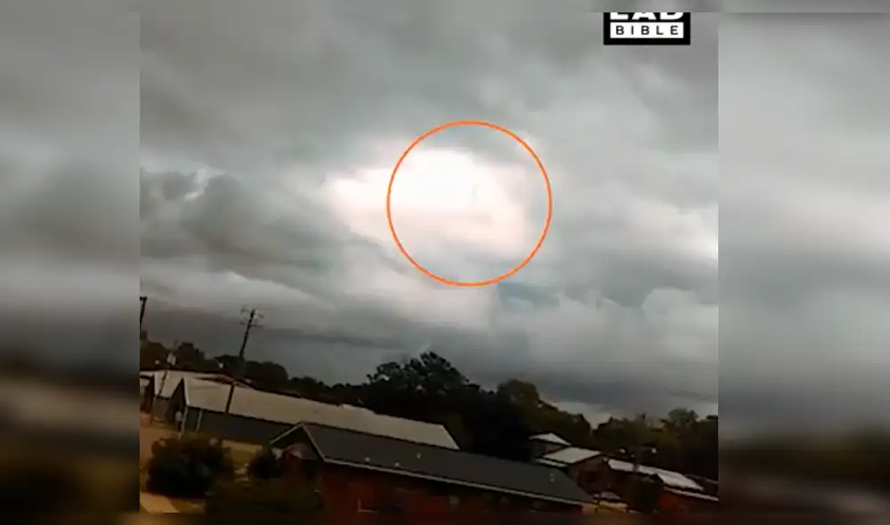 Facebook viral: captan extraña silueta humana caminando entre las nubes y genera terror