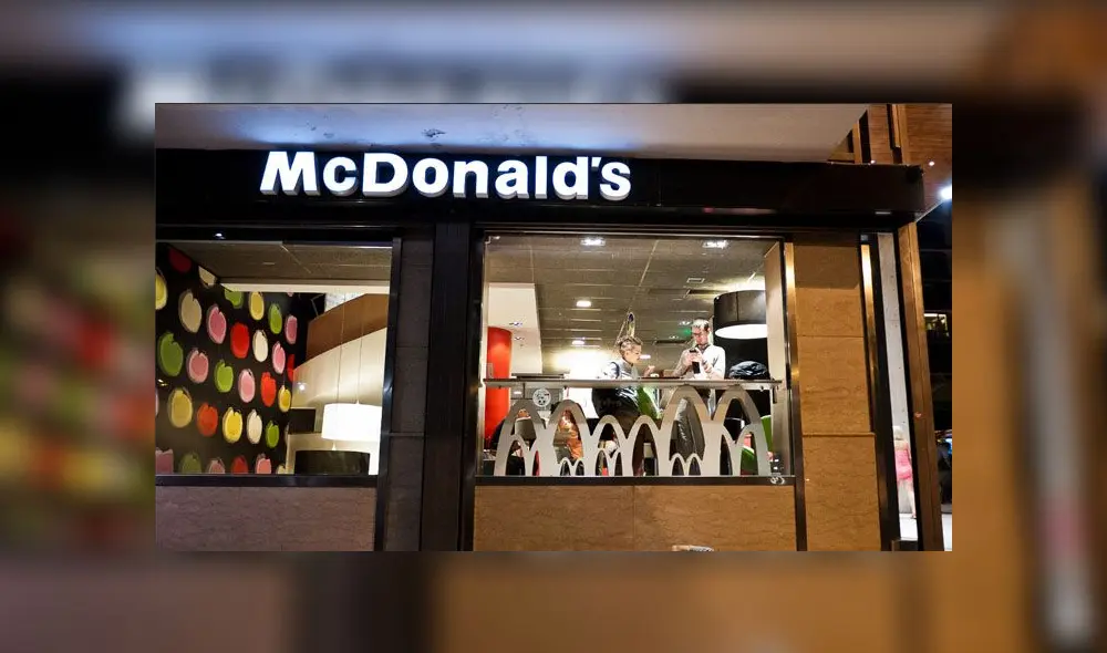 Mc Donald's llevaba casi dos meses sin operar desde que se prohibieron los servicios en el Reino Unido debido a la pandemia del coronavirus. Foto: referencial / AFP Mc Donald's llevaba casi dos meses sin operar desde que se prohibieron los servicios en el Reino Unido debido a la pandemia del coronavirus. Foto: referencial / AFP