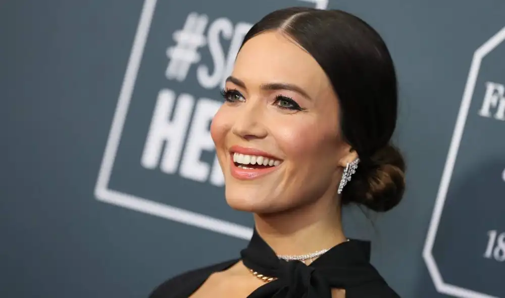 “Un pequeño bebé Goldsmith llegará a inicios del 2021”, escribió Mandy Moore en Instagram.  | Foto: AFP