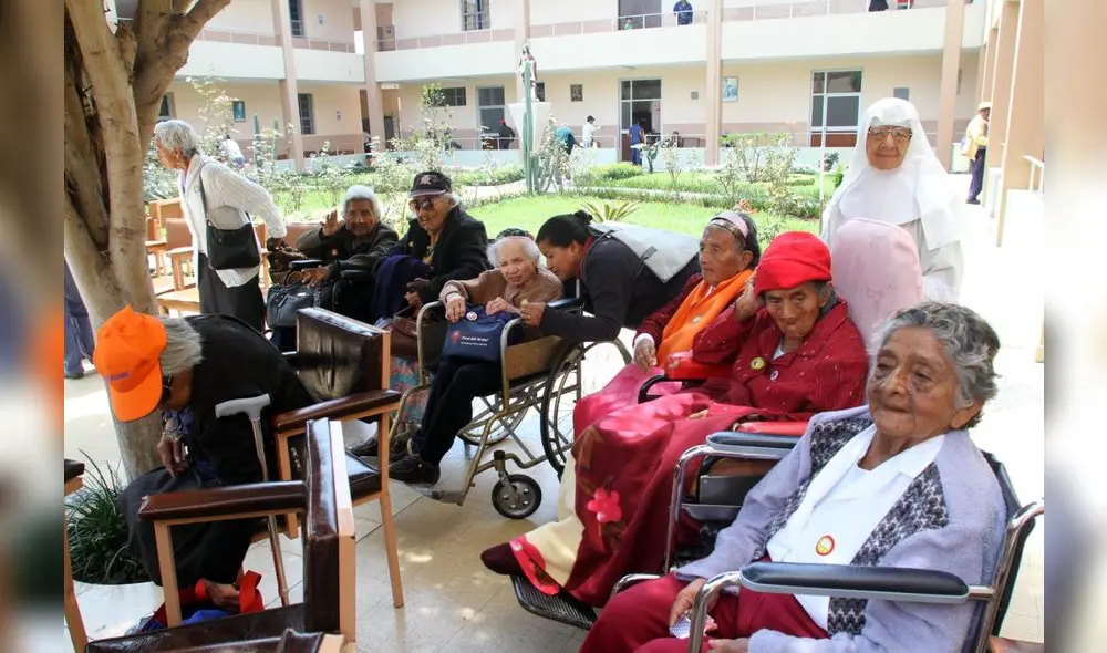 Ningún adulto mayor del recinto ha dado positivo al virus. Foto: La República Ningún adulto mayor del recinto ha dado positivo al virus. Foto: La República