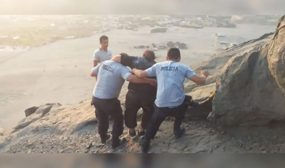 Trujillo: Rescatan a 6 universitarios atrapados en cerro Blanco Trujillo: Rescatan a 6 universitarios atrapados en cerro Blanco