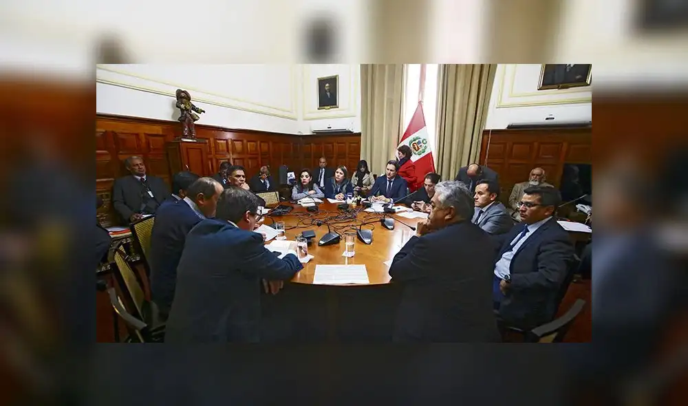 Apra y Fuerza Popular dilatan aprobación de declaratoria de emergencia del Ministerio Público