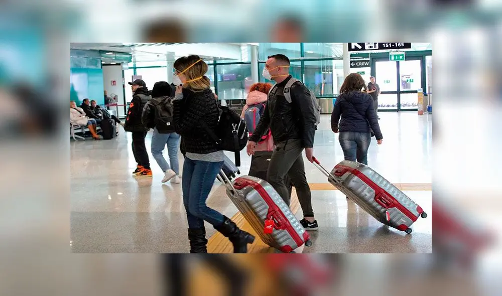 Pasajeros a principios de semana en el aeropuerto Leonardo Da Vinci de Roma. Foto: EFE Pasajeros a principios de semana en el aeropuerto Leonardo Da Vinci de Roma. Foto: EFE