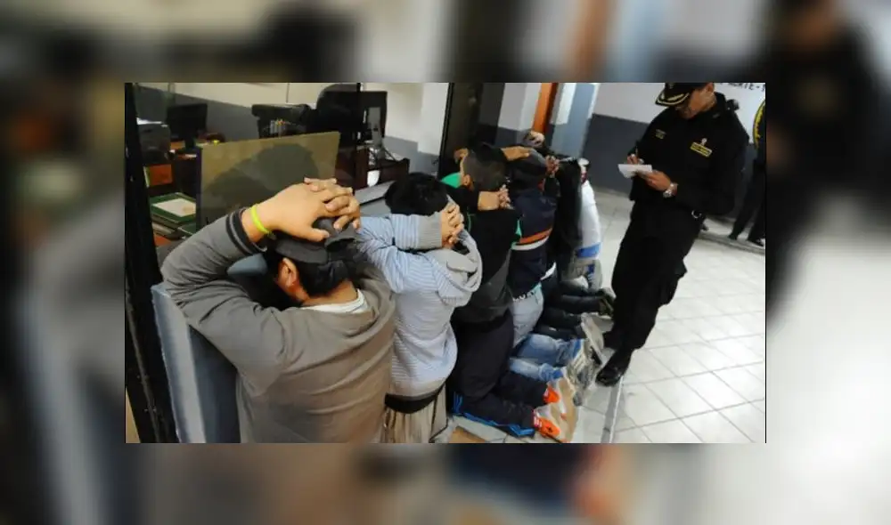 Juzgados de Arequipa saturados por 125 detenidos el día de las elecciones [VIDEO]