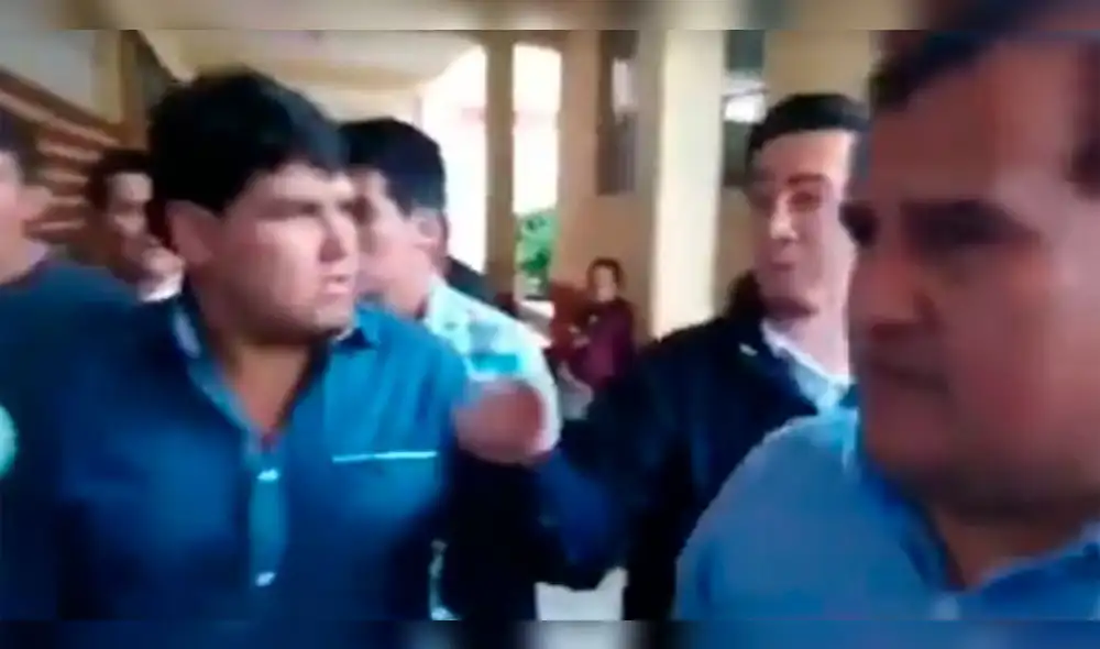 Cajamarca: candidato Walter Benavides fue pifiado al emitir su vota en Chota [VIDEO]