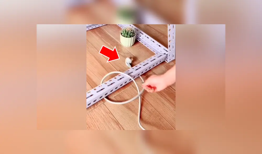 Facebook viral: ¿cómo sacar un cable atrapado debajo de una mesa sin levantarla? Aprende truco [VIDEO] 