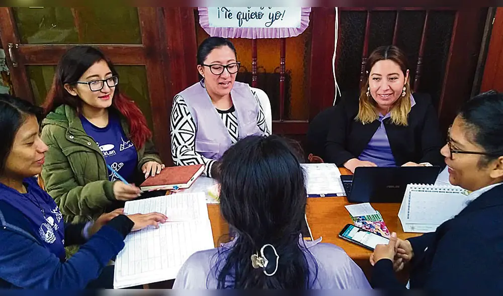 Profesionales. Dirigen la Defensoría de Alto Trujillo.