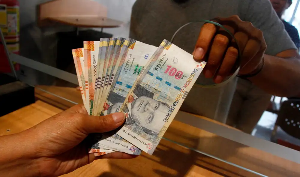 El 24 y el 31 de diciembre de 2020, se consideran días hábiles para efectos tributarios. Foto: archivo La República