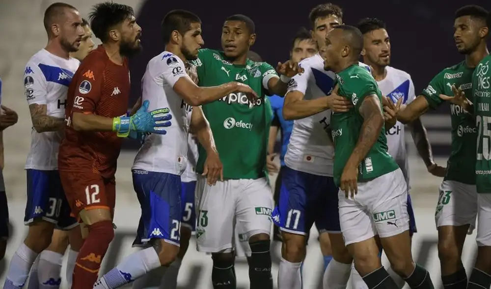Deportivo Cali y Vélez Sarsfield juegan por el pase a cuartos de final de la Copa Sudamericana 2020. Foto: EFE Deportivo Cali y Vélez Sarsfield juegan por el pase a cuartos de final de la Copa Sudamericana 2020. Foto: EFE