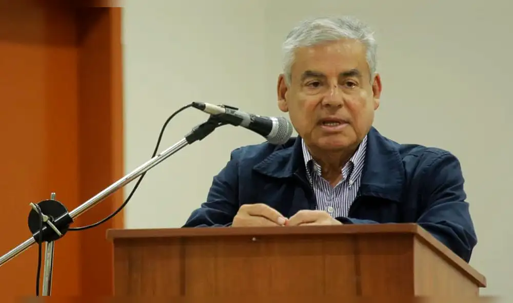 César Villanueva aclara relación entre el Ejecutivo y la bancada oficialista