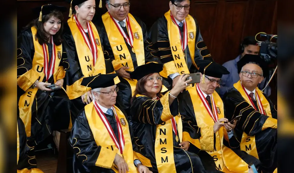 Presidente Vizcarra inauguró año académico de universidad San Marcos [FOTOS]