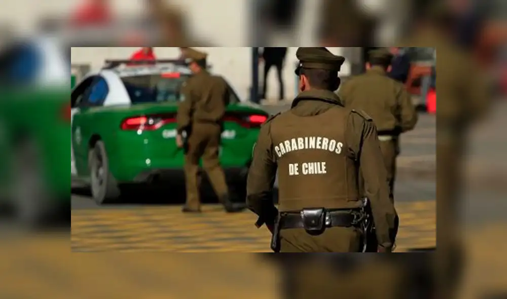 Ladrón roba un celular y se esconde dentro del Congreso Nacional Ladrón roba un celular y se esconde dentro del Congreso Nacional