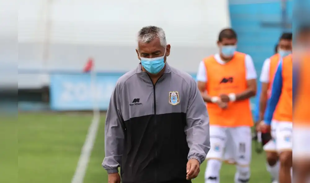 El DT Luis "Puchito" Flores logró tres puntos desde que asumió la dirección (Foto: Liga1)