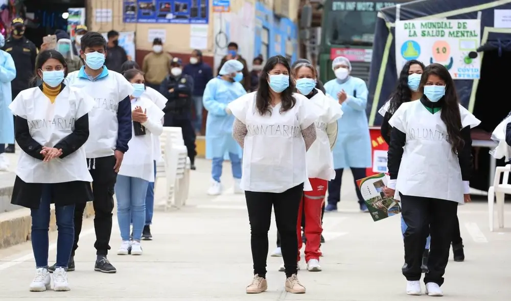Un grupo de personas se ofrecieron como voluntarios. Foto Prensa GORE