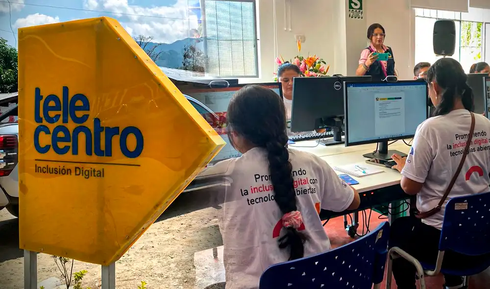 El valle del Monzón tiene 6 telecentros instalados desde el 2013 con el proyecto Inclusión Digital de Cedro. Foto: María Serrano/Composición LR