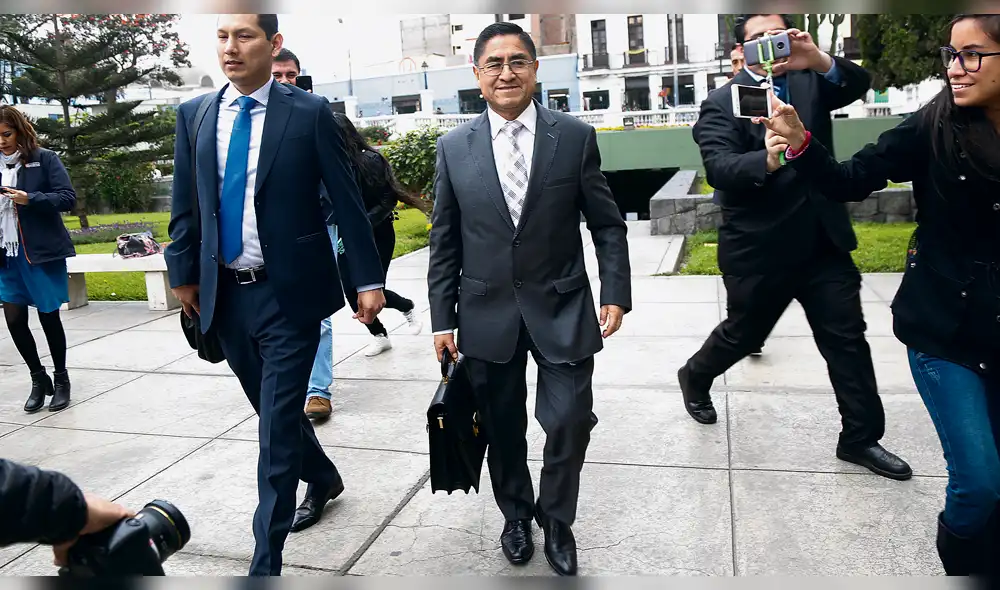 Exjuez César Hinostroza sale de prisión y de su silencio