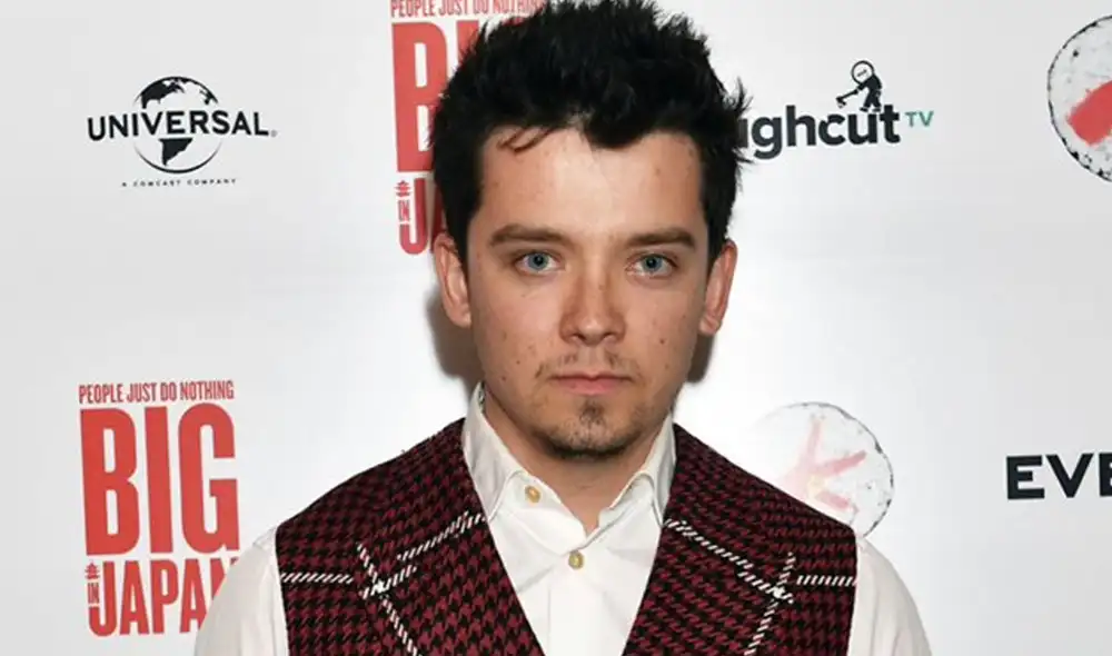 Asa Butterfield protagoniza “Sex Education” junto a Gillian Anderson y Emma Mackey. Foto: Difusión