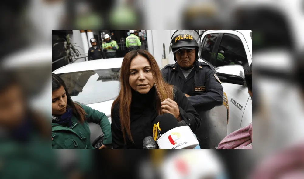 Ordenan prisión preventiva para esposa de ex pastor Vicente Díaz Arce