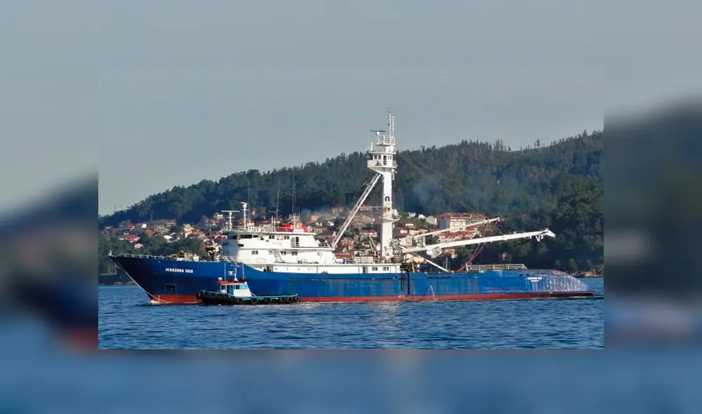 La tripulación del Albacora Seis tuvo que evacuar debido a la invasión del agua dentro de sus inmediaciones. Foto: Difusión. La tripulación del Albacora Seis tuvo que evacuar debido a la invasión del agua dentro de sus inmediaciones. Foto: Difusión.