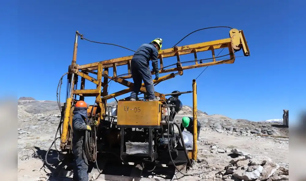 En Puno descubren la mina de litio más grande del mundo