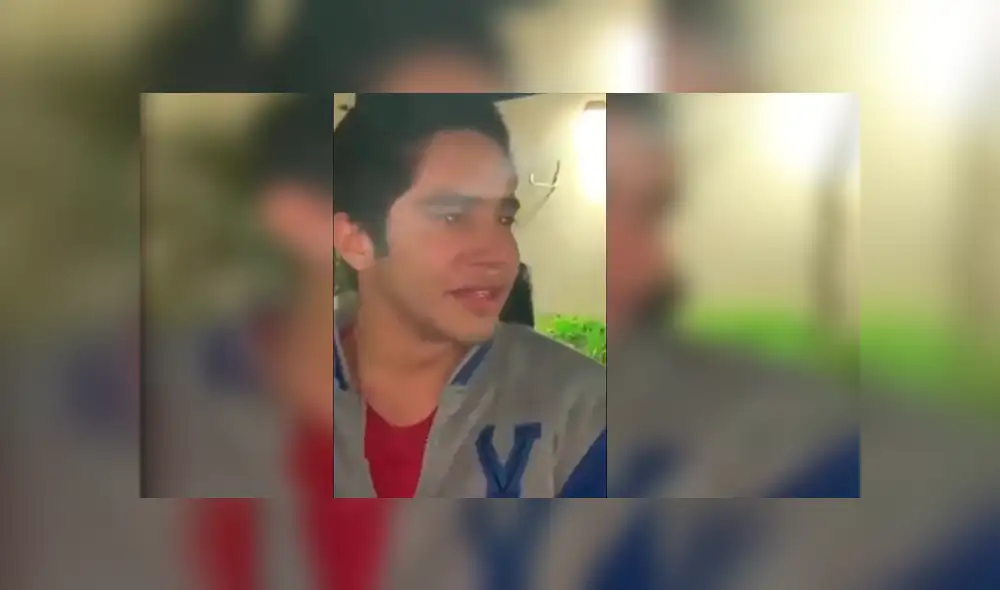 Amigos del joven captaron su insólita actitud tras enterarse de que la música de uno de sus grupos favoritos no está en Spotify.