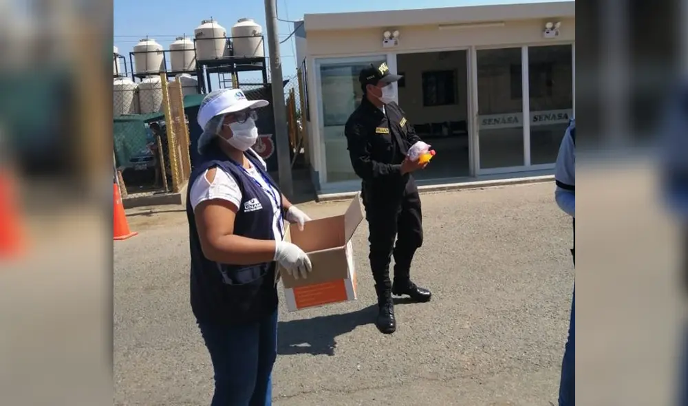 Trabajadores repartieron refrigerios. Trabajadores repartieron refrigerios.